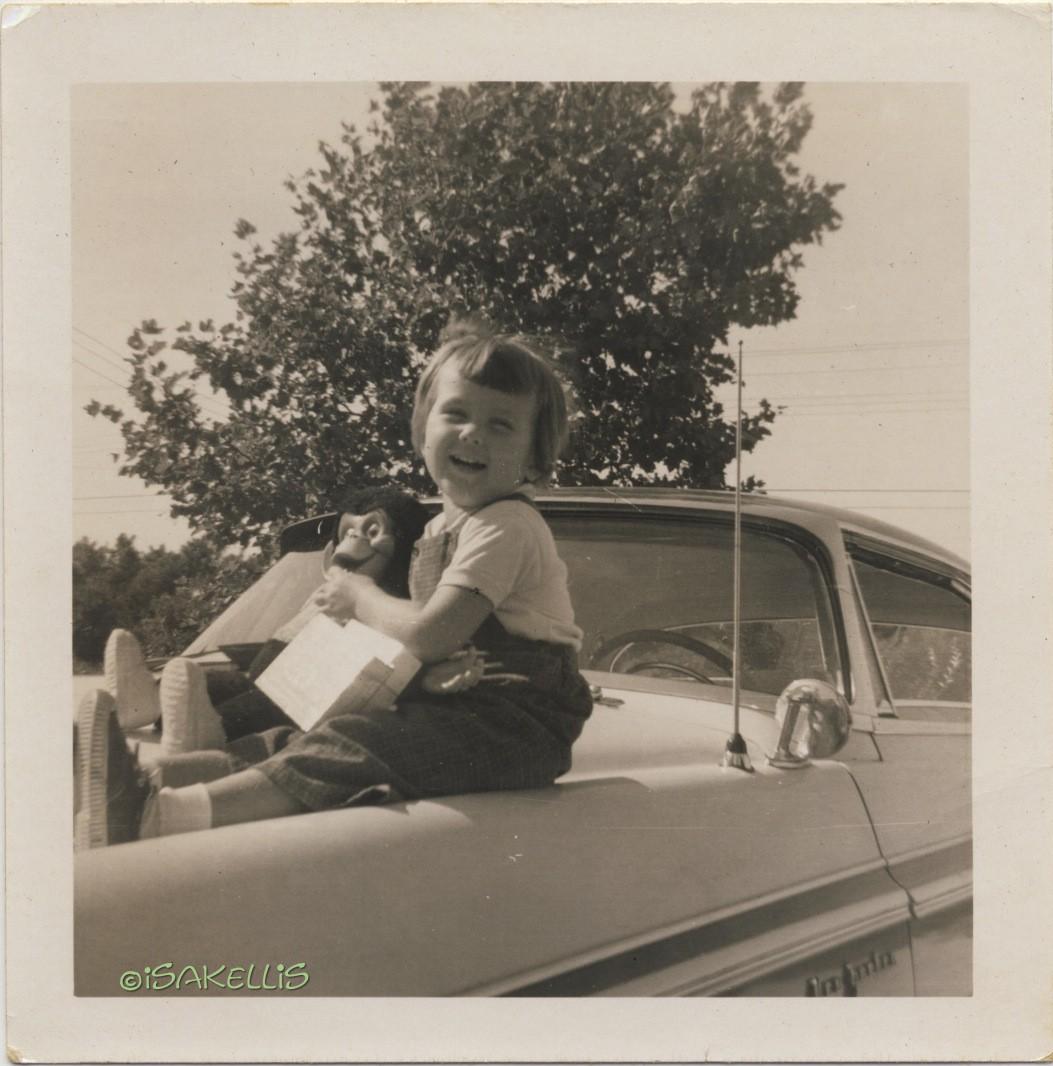 Holly & Zippy on Popop's car